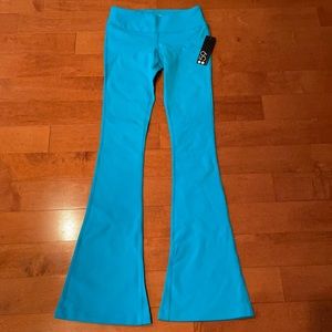 SplitsFiftyNine Flare Pants cyan